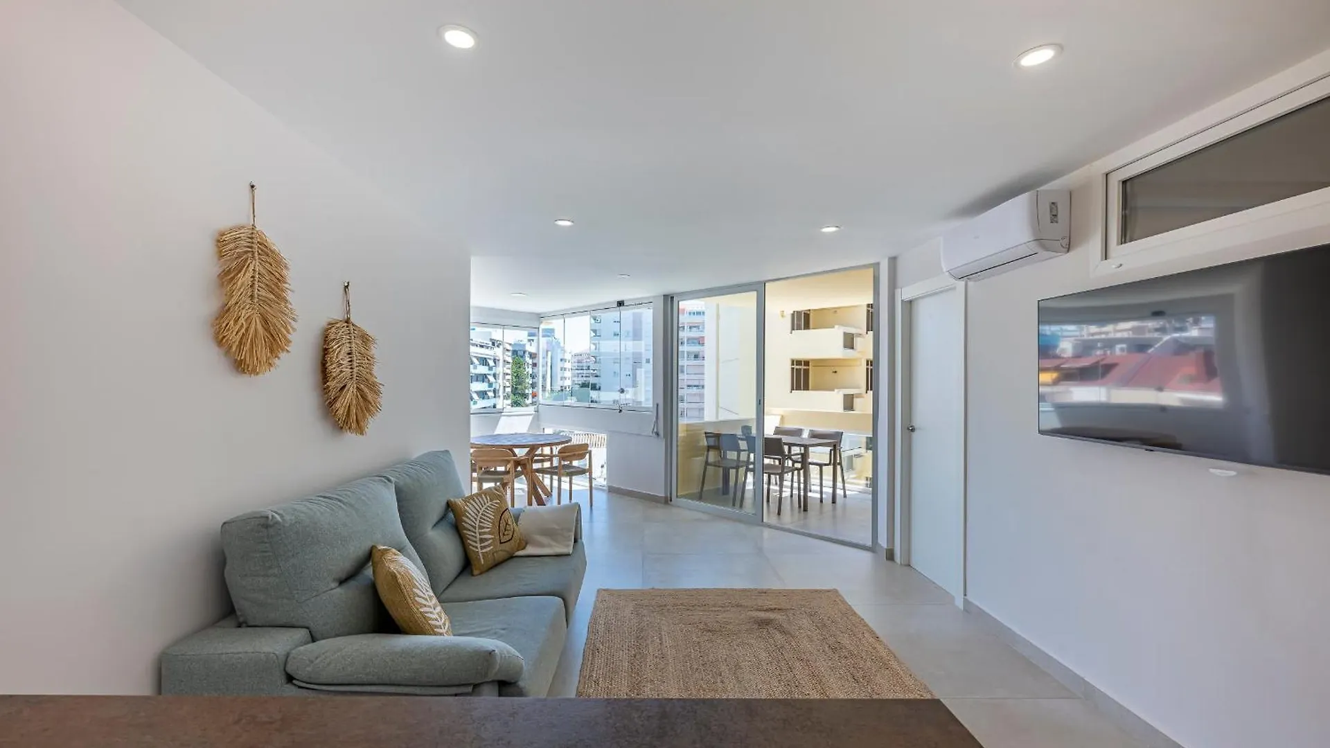 Marbella Center Bechfront 4 Persons Apartment