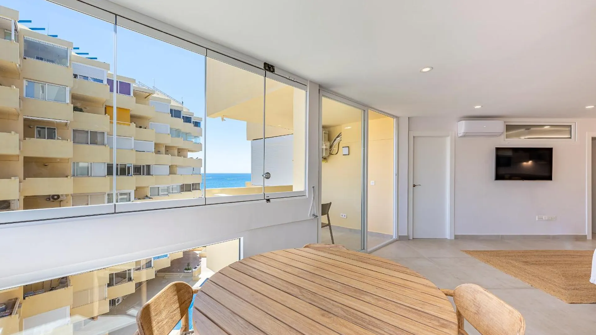 Marbella Center Bechfront 4 Persons Apartment Spain